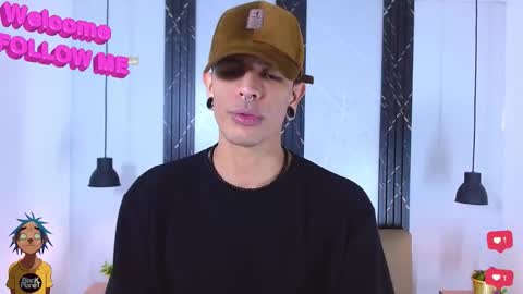 Snapshot of franvill_trato chatting on October 15, 7:15 pm Franvill trato online show from October 15, 7:15 pm