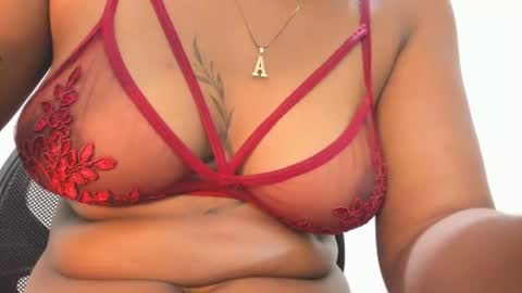 franyeli online show from June 15, 2:58 am
