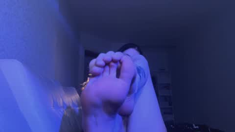 Snapshot of frau_basted chatting on January 15, 10:35 pm mistress Bastet and mintcola online show from January 15, 10:35 pm