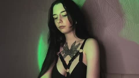 Snapshot of frau_basted chatting on January 6, 9:22 pm mistress Bastet and mintcola online show from January 6, 9:22 pm