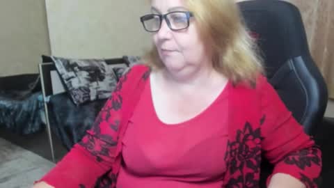 Snapshot of fraumartha chatting on October 31, 10:37 am FrauMartha online show from October 31, 10:37 am