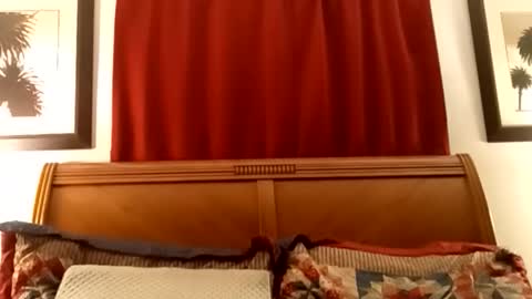 freakeazy online show from January 18, 6:00 am