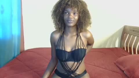 Nessa-Independent model online show from February 1, 2:45 pm
