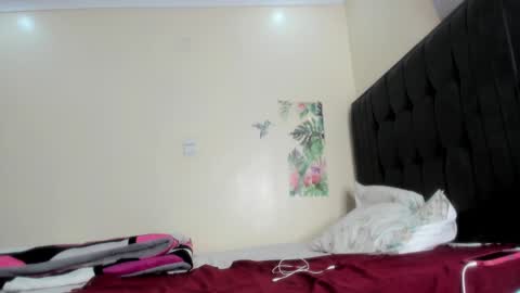 Sandra online show from March 6, 9:03 am