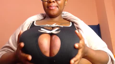 Kimmy online show from July 26, 11:41 am