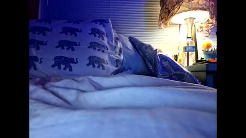 freakybriz online show from January 6, 2:59 am