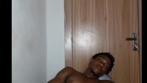 freakyslut30 online show from March 12, 11:54 pm