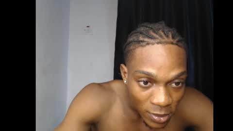 freakyslut30 online show from February 6, 7:51 pm