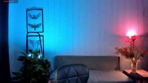 Snapshot of freckle_diyana chatting on October 14, 5:05 pm Diyana online show from October 14, 5:05 pm