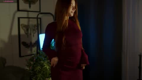 Snapshot of freckle_diyana chatting on October 9, 10:37 pm Diyana online show from October 9, 10:37 pm