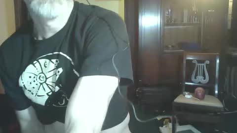 fred_spooner2 online show from February 5, 2:37 am