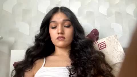 Mia online show from July 1, 10:35 am