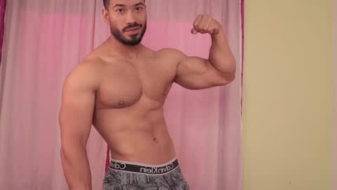 Snapshot of freddsexxx chatting on October 17, 1:20 am FredSeXXX online show from October 17, 1:20 am
