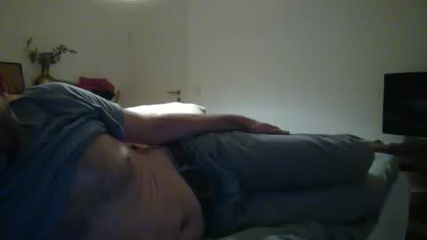 free_love_for_everyone online show from October 25, 7:30 am