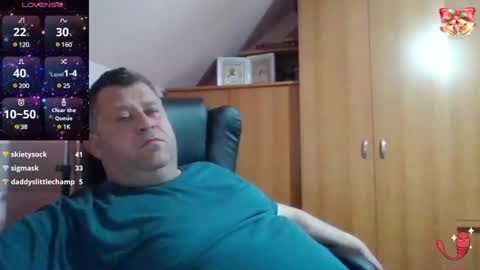 Snapshot of freeboy80180 chatting on March 5, 8:53 pm freeboy80180 online show from March 5, 8:53 pm