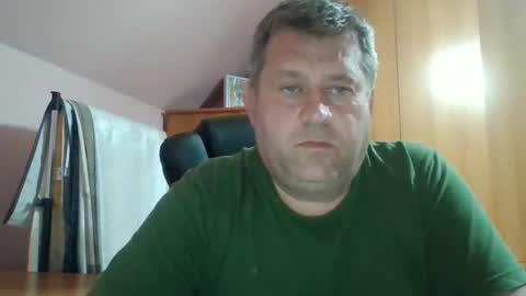 Snapshot of freeboy80180 chatting on September 24, 5:52 pm freeboy80180 online show from September 24, 5:52 pm
