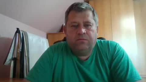 Snapshot of freeboy80180 chatting on September 21, 6:06 am freeboy80180 online show from September 21, 6:06 am
