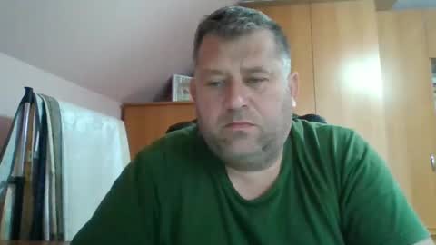 Snapshot of freeboy80180 chatting on October 4, 6:11 am freeboy80180 online show from October 4, 6:11 am