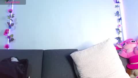 Snapshot of fresa_horny chatting on October 16, 7:02 pm Fresa horny online show from October 16, 7:02 pm