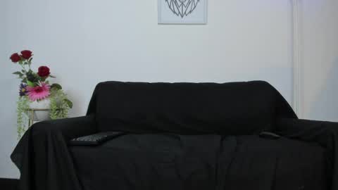 fresitalove01 online show from April 20, 2:09 pm