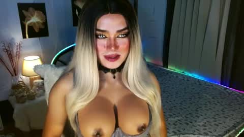 Miss Frea  online show from May 15, 11:34 pm