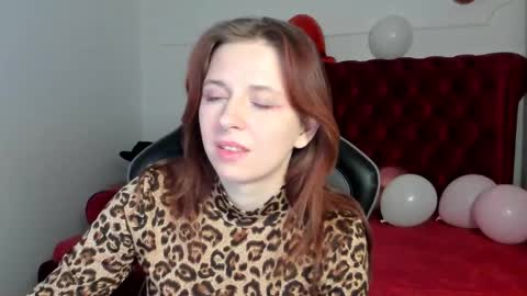 FreyaVey online show from February 19, 6:12 am