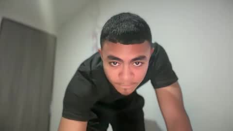 Snapshot of freyva_ chatting on January 22, 5:37 am freyva_ online show from January 22, 5:37 am