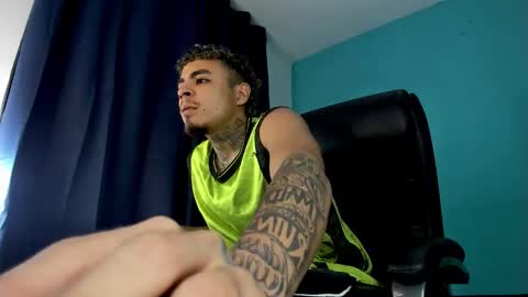 Snapshot of freyva_ chatting on September 17, 2:37 am freyva_ online show from September 17, 2:37 am