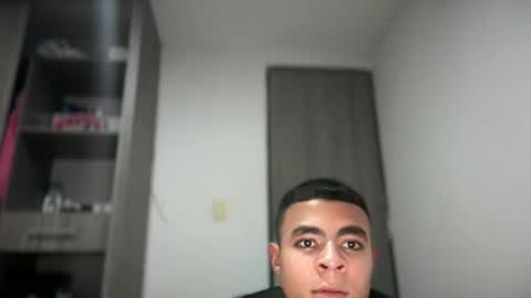 Snapshot of freyva_ chatting on January 31, 2:48 am freyva_ online show from January 31, 2:48 am