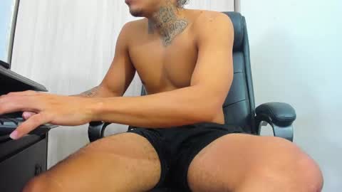 freyva_ online show from June 21, 6:14 pm