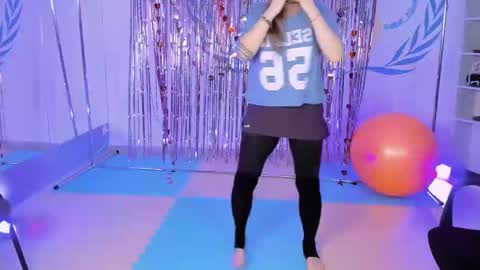 Frida Tander online show from March 1, 12:23 pm