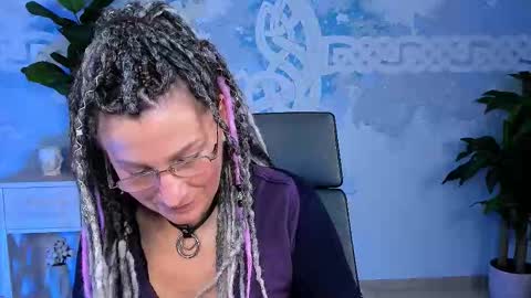 Frida Tander online show from October 4, 5:16 am