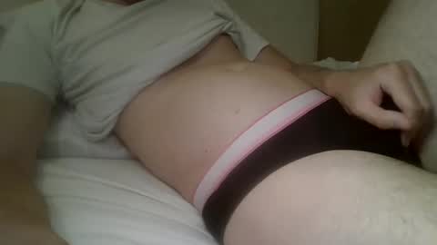 friendly_frank_18 online show from May 22, 8:37 pm