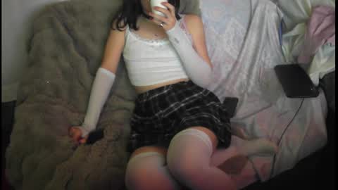 frostyboi20 online show from February 26, 5:27 pm