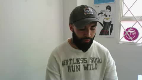 Jestevan online show from May 14, 2:26 pm