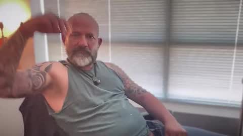 fuckadilf online show from April 22, 4:47 pm