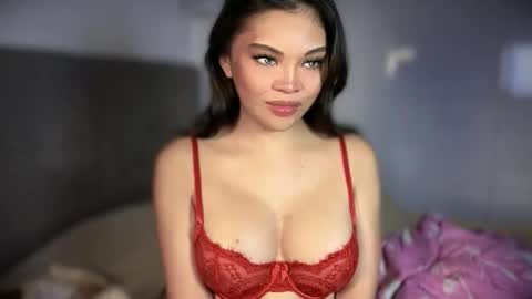 ella online show from January 8, 11:32 pm