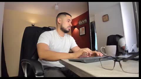 SERGIO THE SEX LAWYER online show from December 14, 3:35 am