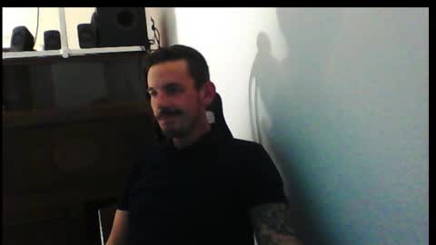 Snapshot of fuckforlife76 chatting on December 31, 4:35 pm Tony online show from December 31, 4:35 pm