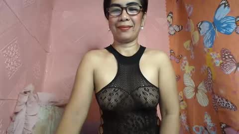 Snapshot of fuckinghairy49 chatting on January 23, 6:49 am mariposa online show from January 23, 6:49 am