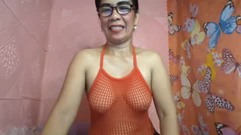 Snapshot of fuckinghairy49 chatting on February 7, 6:56 pm mariposa online show from February 7, 6:56 pm