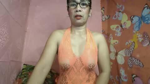 Snapshot of fuckinghairy49 chatting on October 19, 4:00 pm mariposa online show from October 19, 4:00 pm