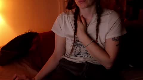 Snapshot of fuckmypussyplz1 chatting on March 8, 10:00 am fuckmypussyplz1 online show from March 8, 10:00 am