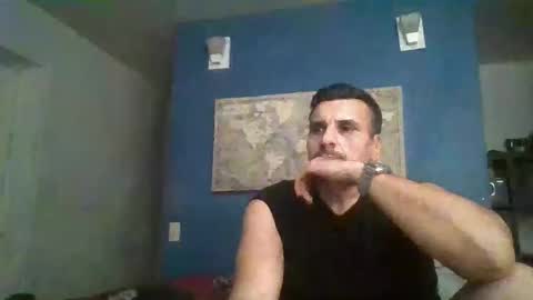 Snapshot of fuegolento22 chatting on December 23, 11:47 am fuego1ento22 online show from December 23, 11:47 am