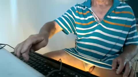 fullballbag online show from December 11, 10:49 pm