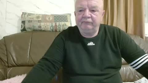 fullballs6 online show from March 19, 3:23 am