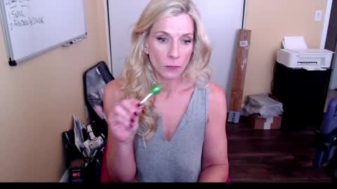 Fun Charlie online show from June 9, 12:44 am