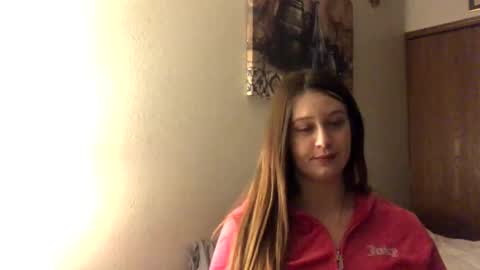 Snapshot of funflirt97 chatting on January 9, 2:43 am Linnys Palace online show from January 9, 2:43 am