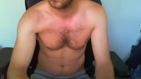 YWhiteNiceMan online show from June 25, 7:13 am