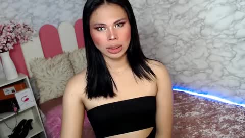 Snapshot of fuschiafucker chatting on February 25, 9:04 pm fuschiafucker online show from February 25, 9:04 pm